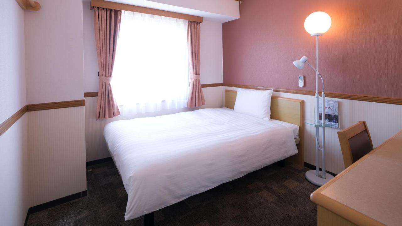 Toyoko Inn Aioi Eki Shinkansen Guchi Екстер'єр фото